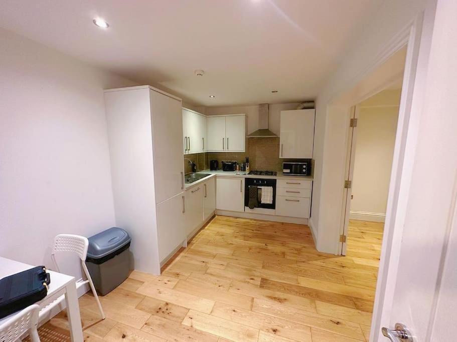 1 Bed Room Flat Near Central Londra Exterior foto