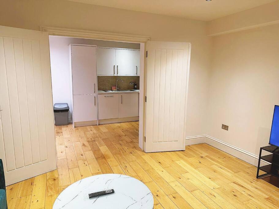 1 Bed Room Flat Near Central Londra Exterior foto